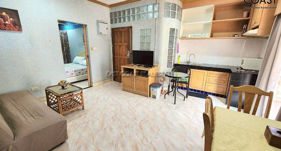 For sale 6 ベッドルーム house in Bang Lamung, Chonburi