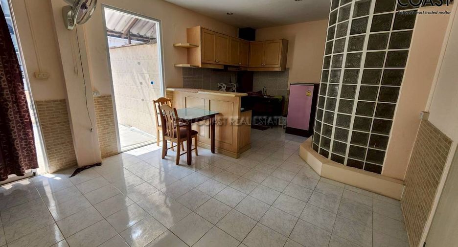 For sale 6 ベッドルーム house in Bang Lamung, Chonburi