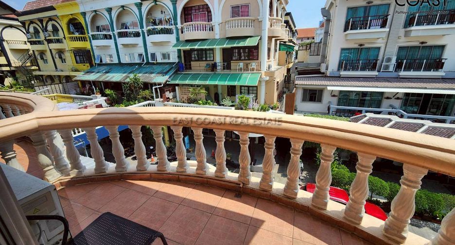 For sale 6 ベッドルーム house in Bang Lamung, Chonburi