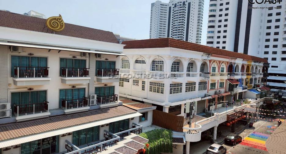 For sale 6 ベッドルーム house in Bang Lamung, Chonburi