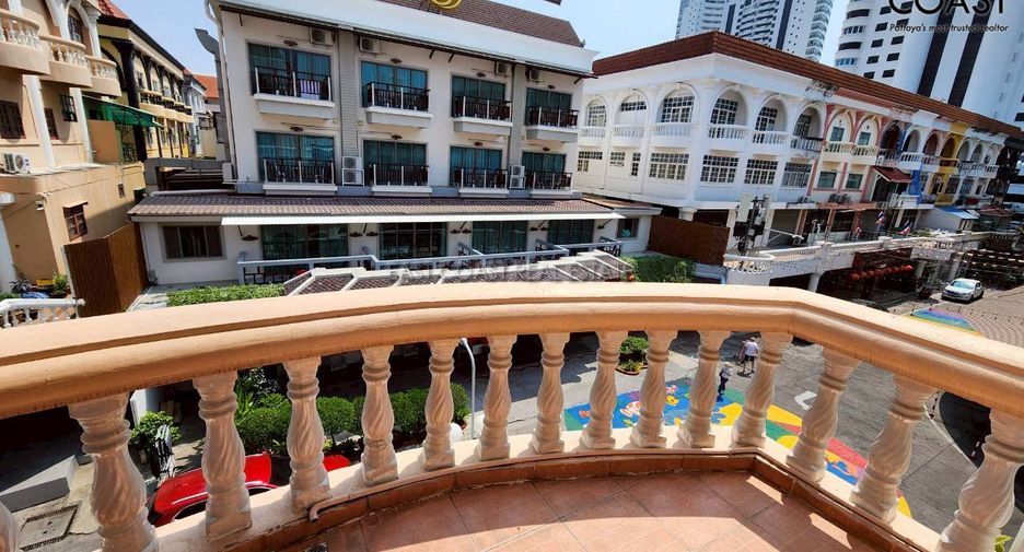 For sale 6 ベッドルーム house in Bang Lamung, Chonburi