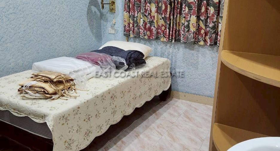 For sale 6 ベッドルーム house in Bang Lamung, Chonburi