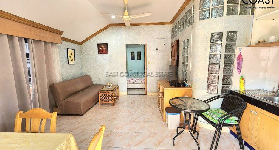 For sale 6 ベッドルーム house in Bang Lamung, Chonburi