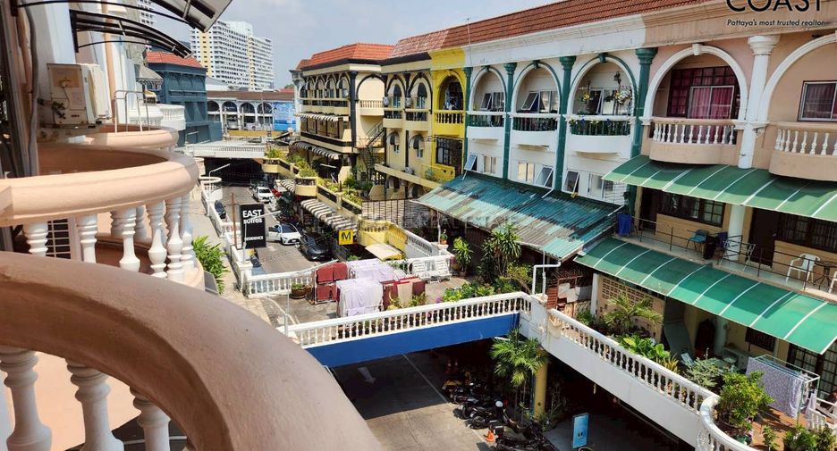 For sale 6 ベッドルーム house in Bang Lamung, Chonburi