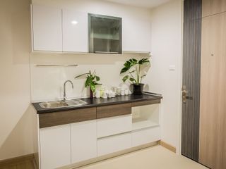 For rent 1 bed condo in Yan Nawa, Bangkok