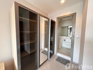 Condo en alquiler de 2 habitaciones en Huai Khwang, Bangkok