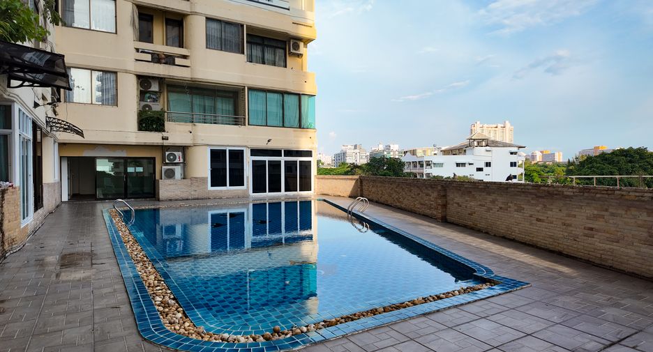 For sale 1 bed condo in Bang Lamung, Chonburi