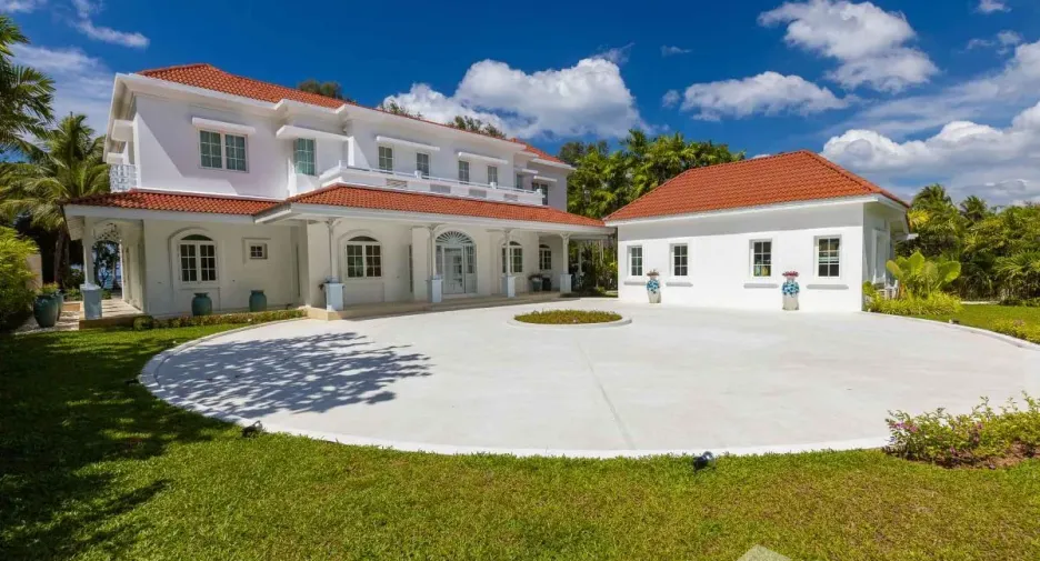 For sale 6 bedrooms villa in Takua Thung, Phang Nga