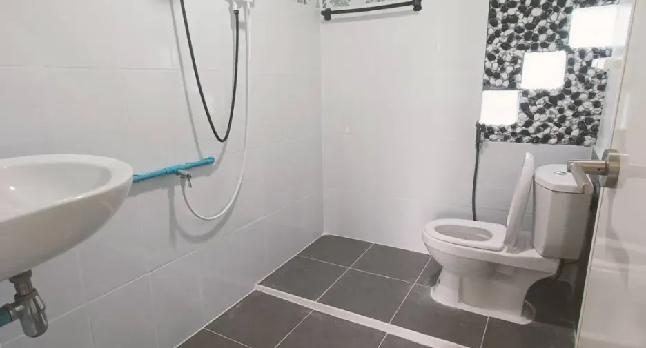 For rent 2 bedrooms house in Si Racha, Chonburi
