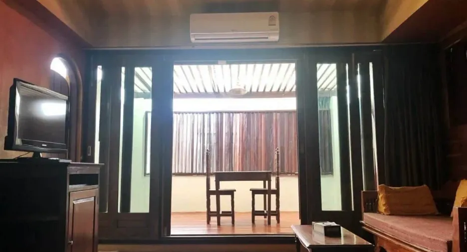 For sale 8 bedrooms house in Mueang Chiang Mai, Chiang Mai