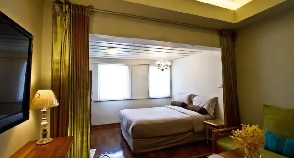 For sale 8 bedrooms house in Mueang Chiang Mai, Chiang Mai