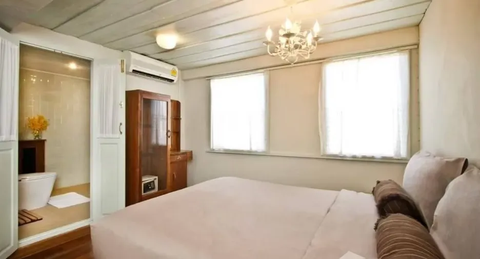 For sale 8 bedrooms house in Mueang Chiang Mai, Chiang Mai