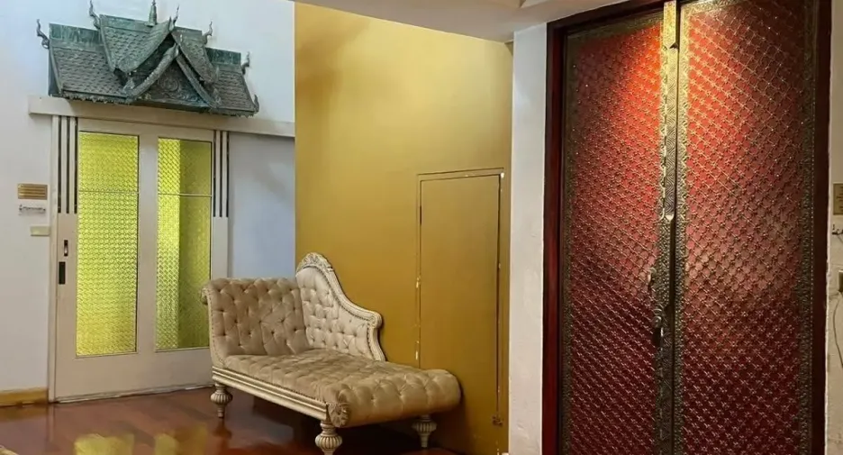 For sale 8 bedrooms house in Mueang Chiang Mai, Chiang Mai