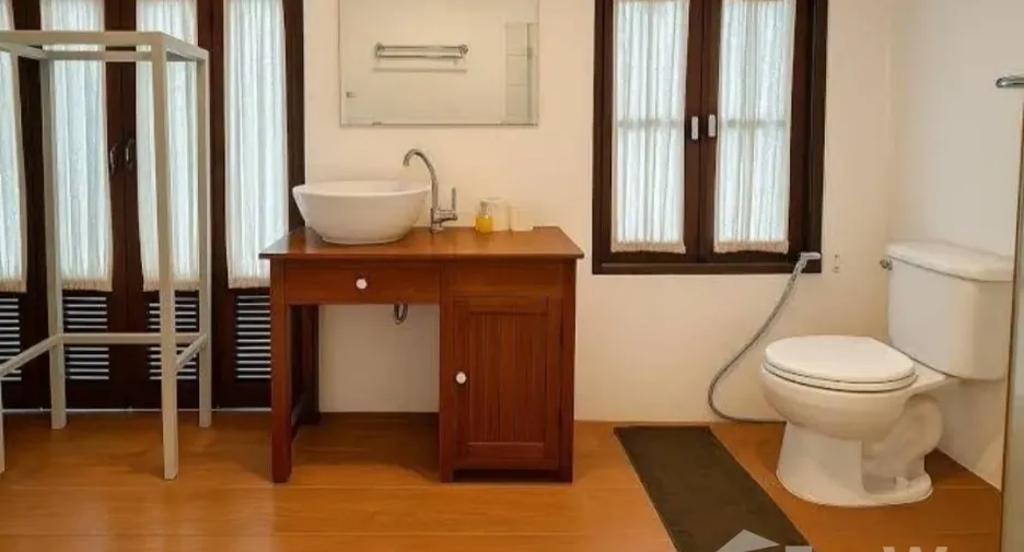 For sale 8 bedrooms house in Mueang Chiang Mai, Chiang Mai