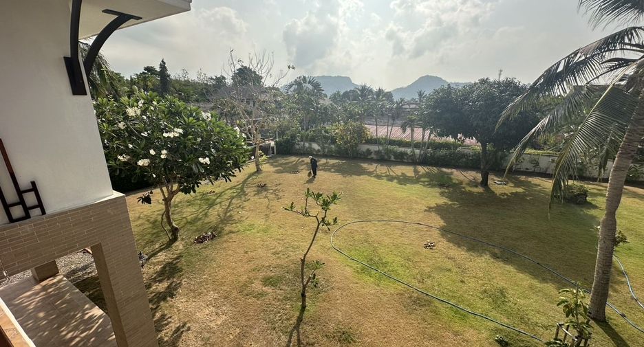 À vendre 4 chambres villa à Pran Buri, Prachuap Khiri Khan