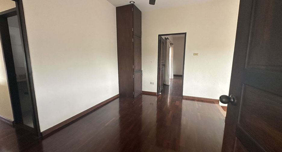 À vendre 4 chambres villa à Pran Buri, Prachuap Khiri Khan