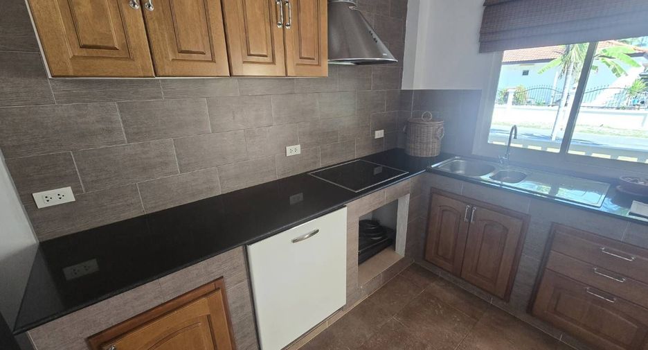 For sale 3 bedrooms house in Hua Hin, Prachuap Khiri Khan