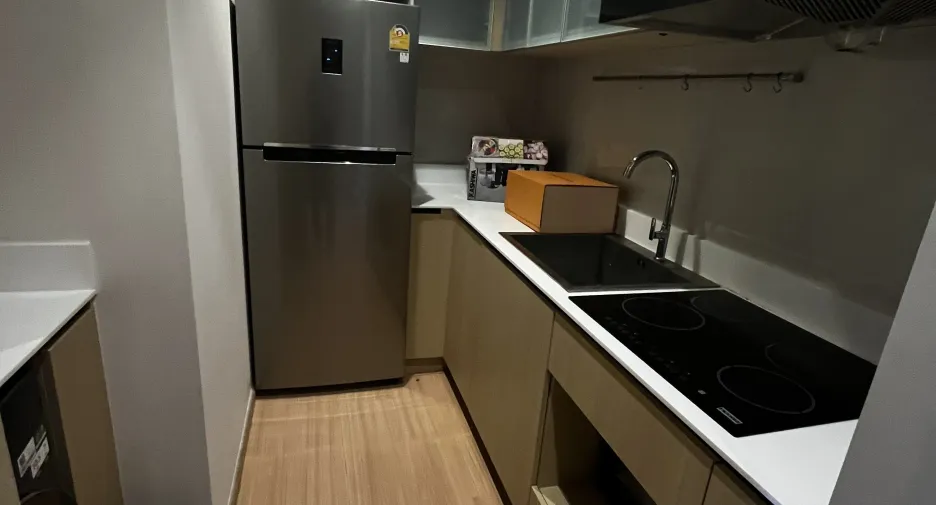 For rent 2 bedrooms condo in Watthana, Bangkok