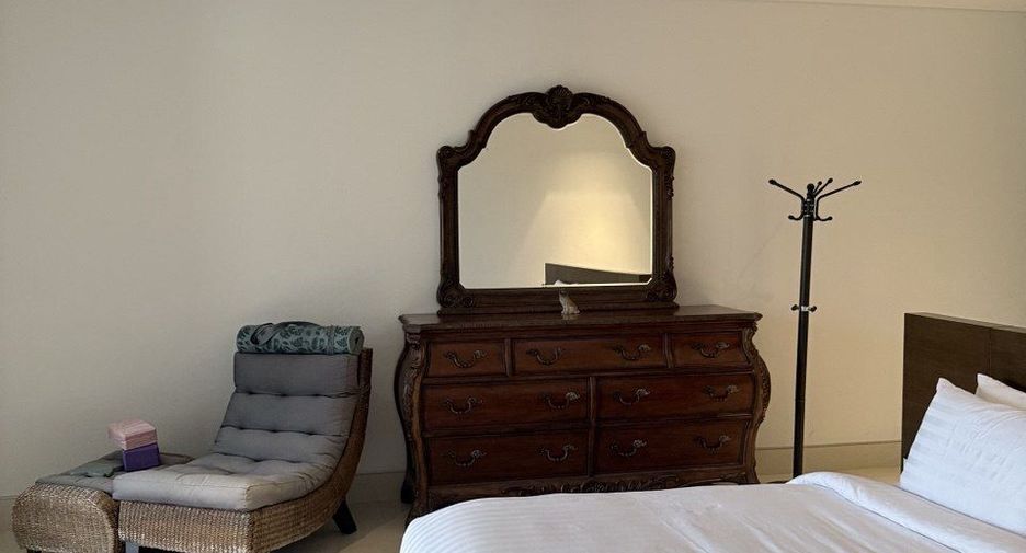 For rent 3 bedrooms townhouse in Thalang, Phuket