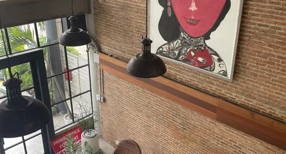 For sale 8 bedrooms retail Space in Khlong Toei, Bangkok