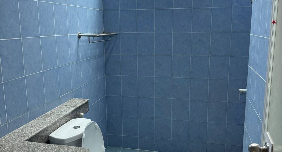 For rent 4 bedrooms house in Bang Lamung, Chonburi