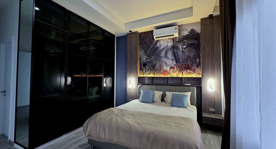 Casa en alquiler de 4 habitaciones en Bang Lamung, Chonburi