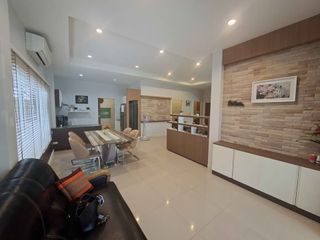 À louer 3 chambres maison à Bang Lamung, Chonburi