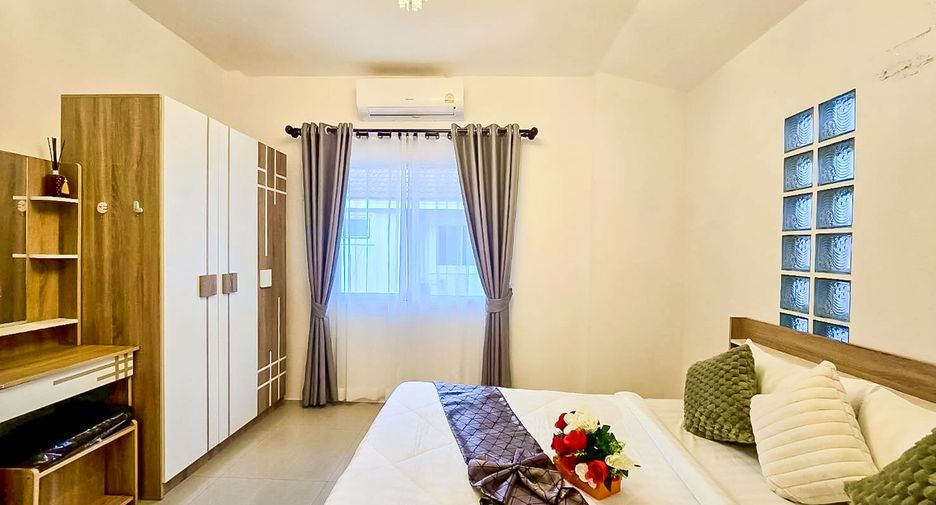 For rent 4 bedrooms house in Bang Lamung, Chonburi