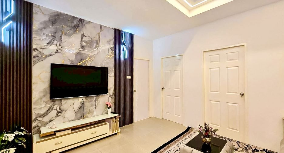 For rent 4 bedrooms house in Bang Lamung, Chonburi