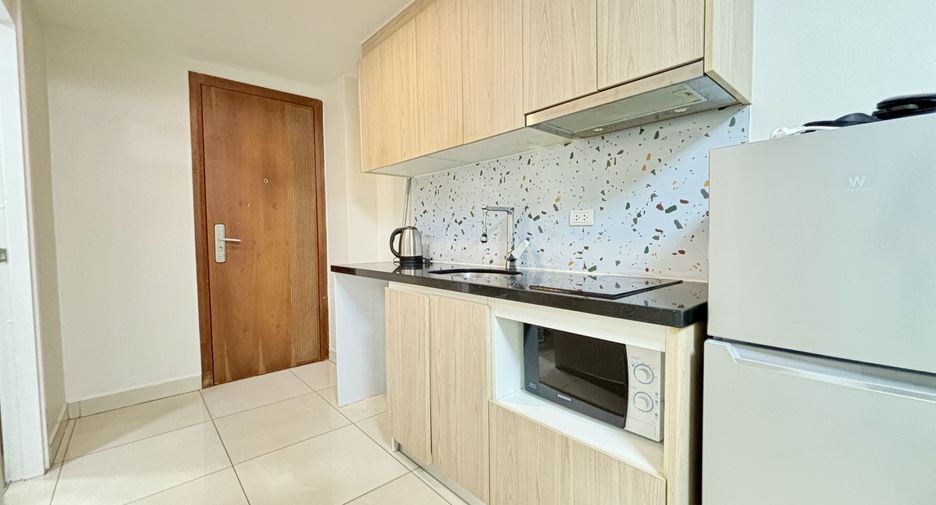 For sale 1 bed condo in Bang Lamung, Chonburi