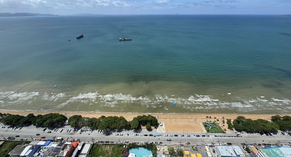 For sale 2 bedrooms condo in Jomtien, Pattaya