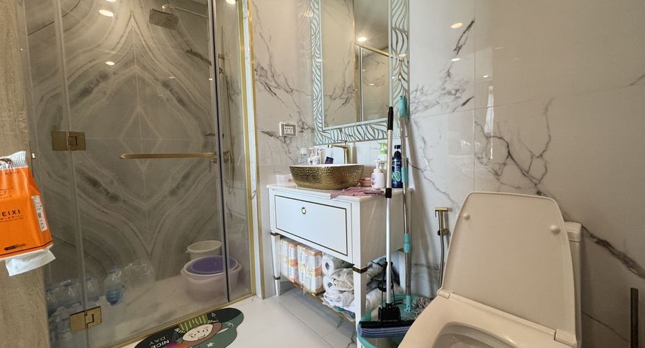 For sale 2 bedrooms condo in Jomtien, Pattaya