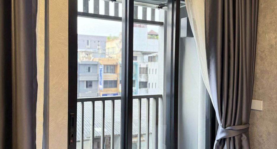 For rent 1 bed condo in Huai Khwang, Bangkok