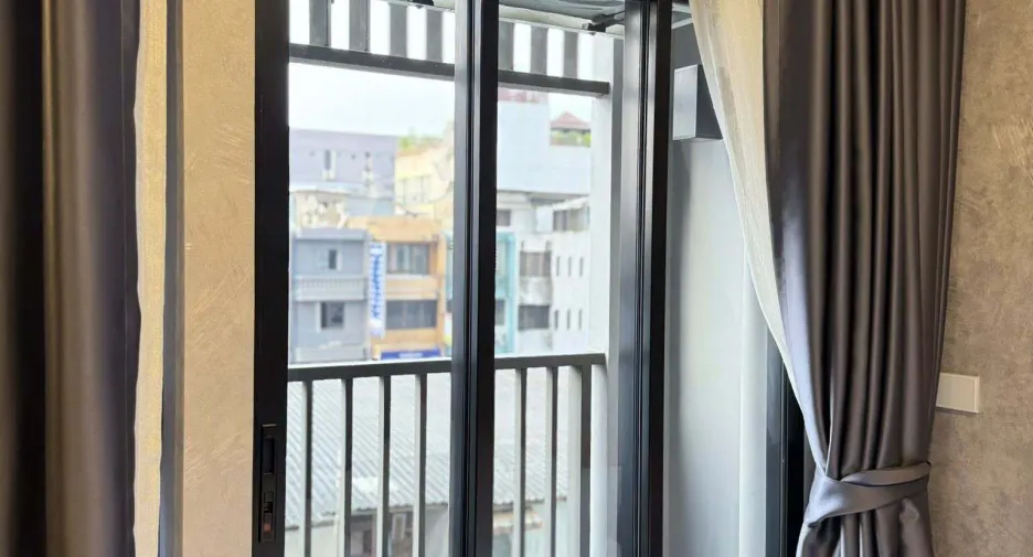 For rent 1 bed condo in Huai Khwang, Bangkok