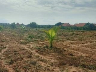 出售 土地 在 Bang Lamung, Chon Buri