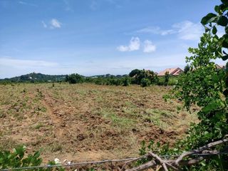 出售 土地 在 Bang Lamung, Chon Buri