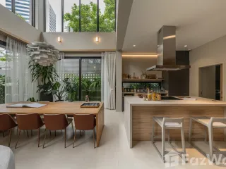 出租 5 卧室 独立屋 在 Chatuchak, 曼谷