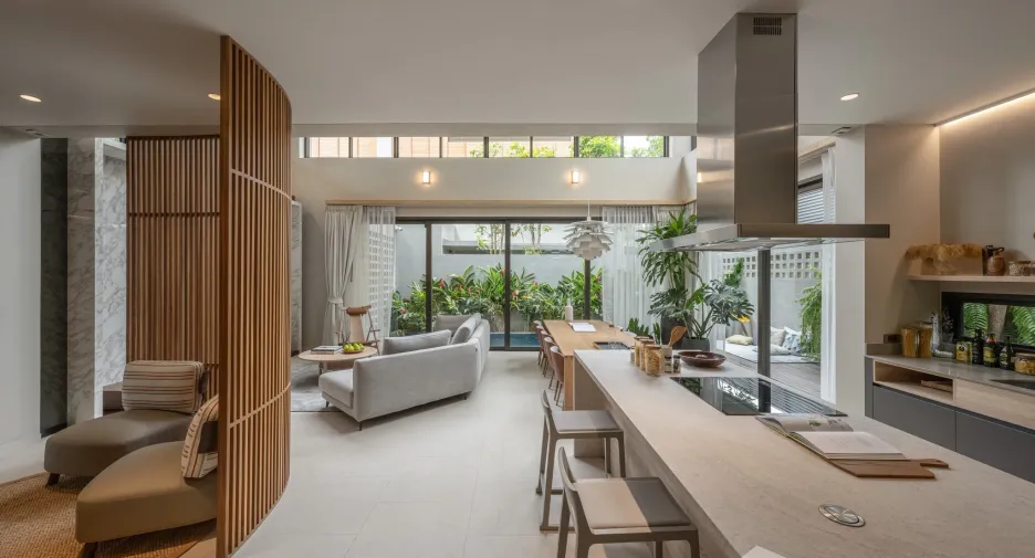 For rent 5 bedrooms house in Chatuchak, Bangkok