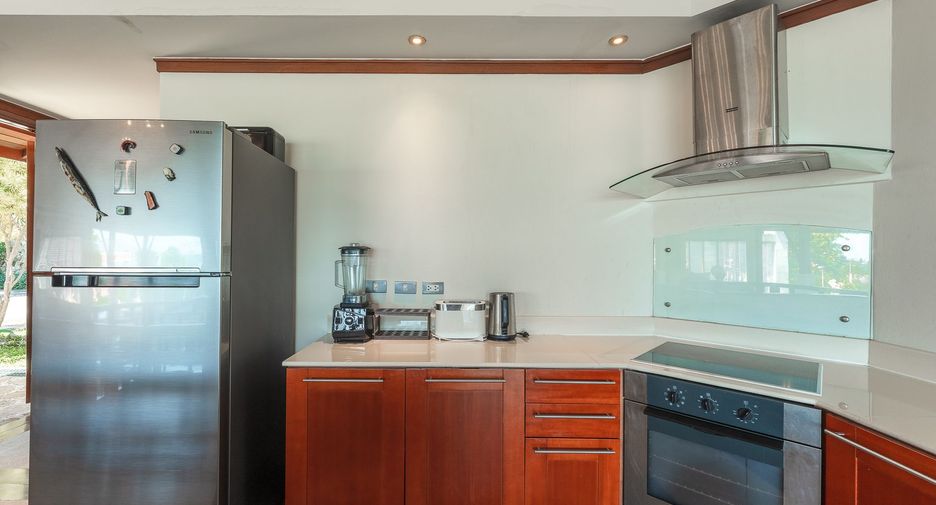 For sale 3 bedrooms villa in Kathu, Phuket