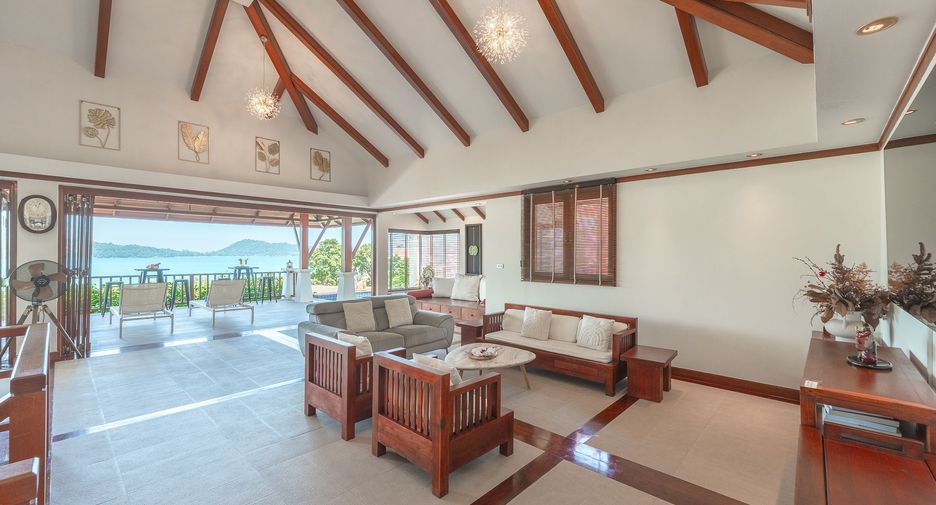 For sale 3 bedrooms villa in Kathu, Phuket