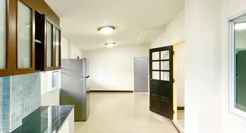 For rent 4 bedrooms house in Doi Saket, Chiang Mai