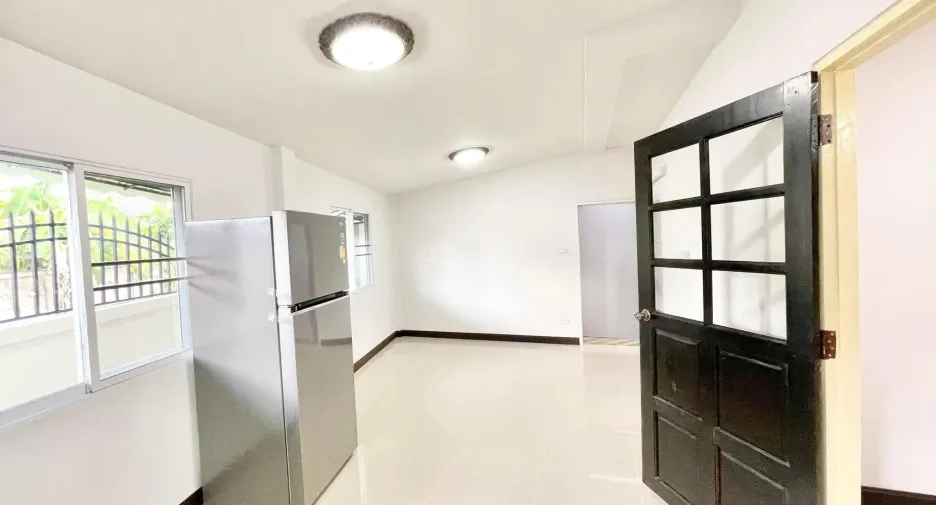 For rent 4 bedrooms house in Doi Saket, Chiang Mai