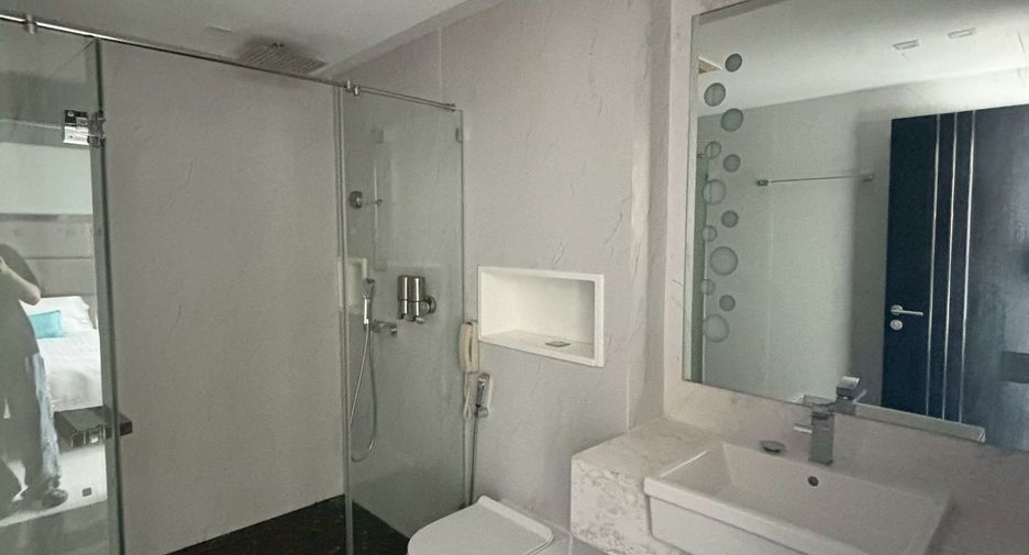 For rent 2 bedrooms condo in Bang Lamung, Chonburi