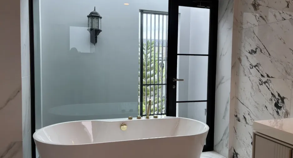 For rent 4 bedrooms house in Bang Phli, Samut Prakan