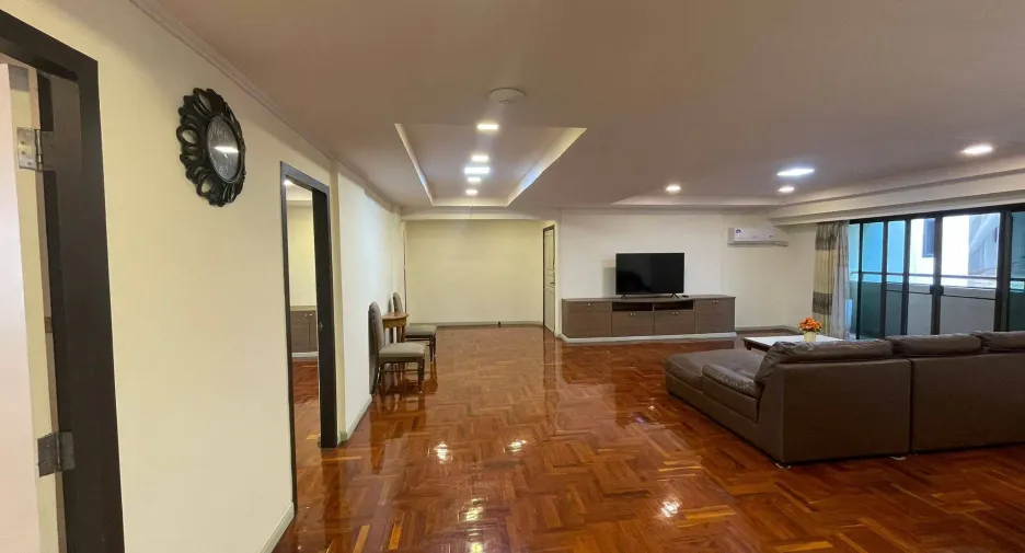 À louer 3 chambres appartement à Watthana, Bangkok