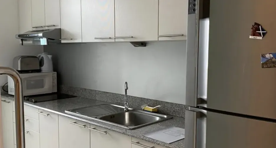 For rent 2 bedrooms condo in Phaya Thai, Bangkok