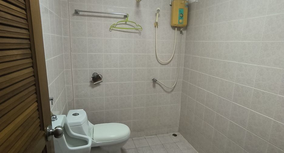 For sale 2 bedrooms townhouse in Rat Burana, Bangkok