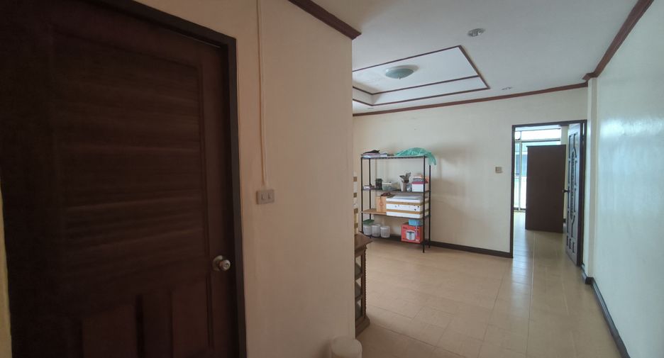 For sale 2 bedrooms townhouse in Rat Burana, Bangkok