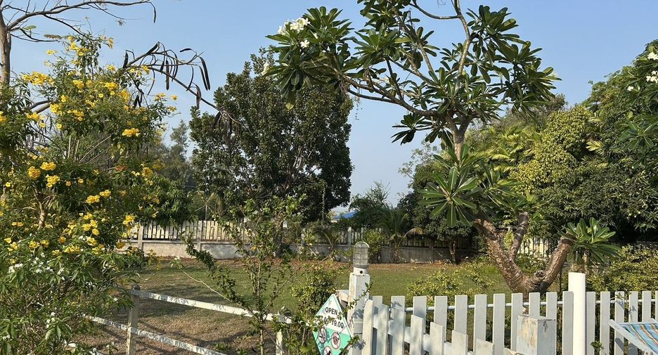 For sale 3 bedrooms house in Cha Am, Phetchaburi