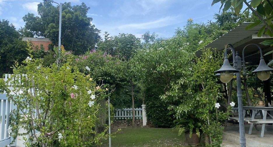 For sale 3 bedrooms house in Cha Am, Phetchaburi